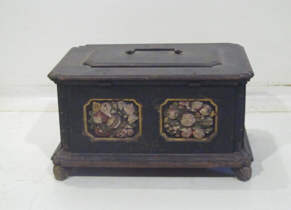 Museum Aš – painted furniture